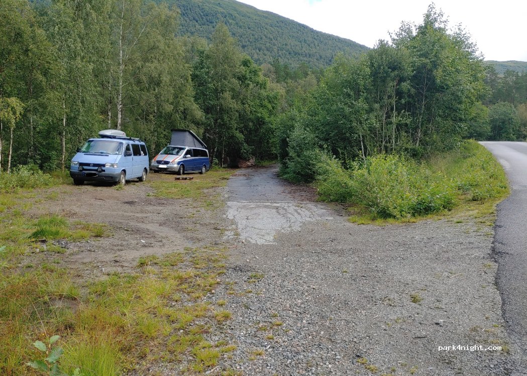 (6620) Ålvundeid - Unnamed Road — foto 2