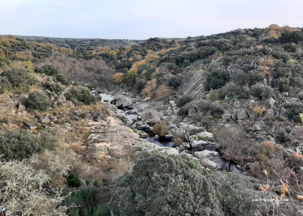 (37240) Lumbrales - Unnamed Road — foto 3