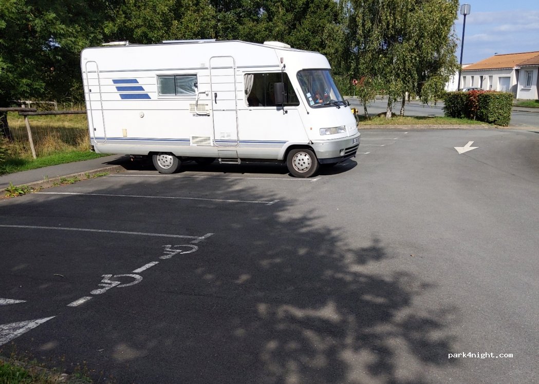 (85590) Les Epesses - 12 Rue de l'Industrie — foto