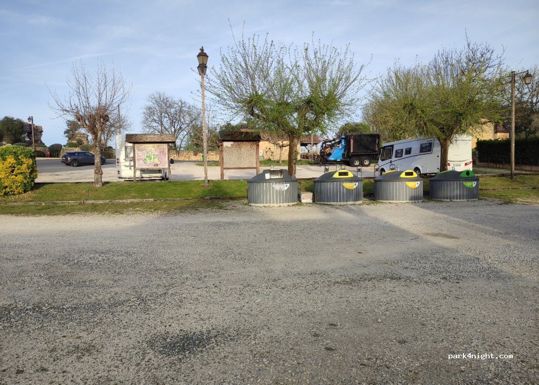 (24200) Montfort Vitrac - D703 — foto 2
