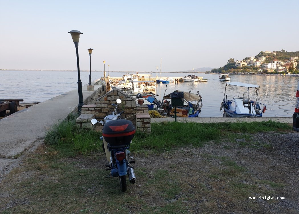 (300 16) Menidi - 60 Ethniki Odos Agriniou Artas — foto 2