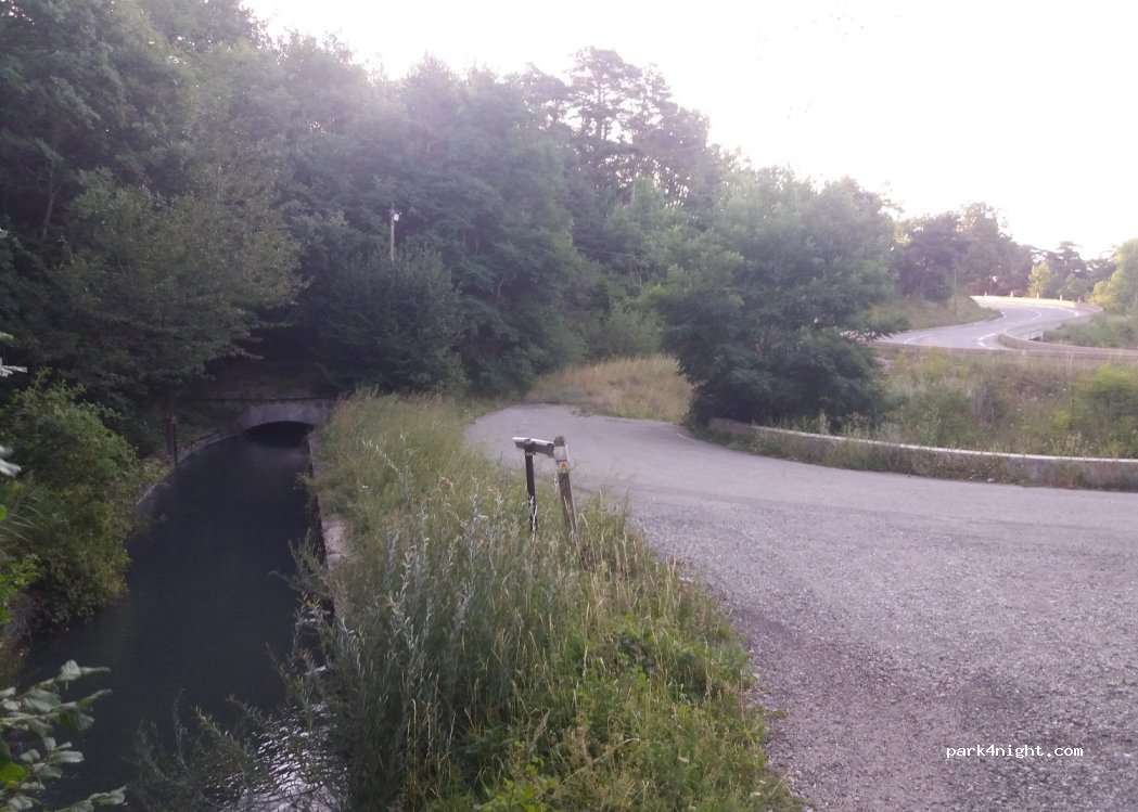 (05000) Gap - 1B Place du Champsaur — foto