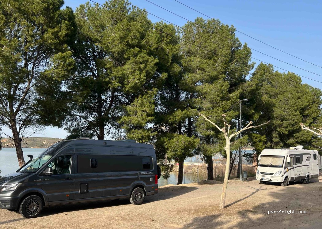 (50700) Caspe - 2 Ronda San Pedro — foto 4