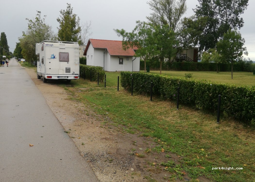 (8621) Zamárdi - 115 Munkácsy Mihály utca — foto
