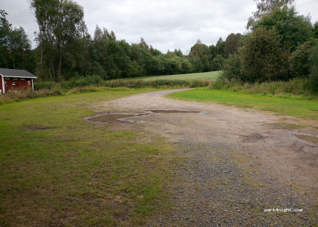 (686 98) Gräsmark - — foto 2