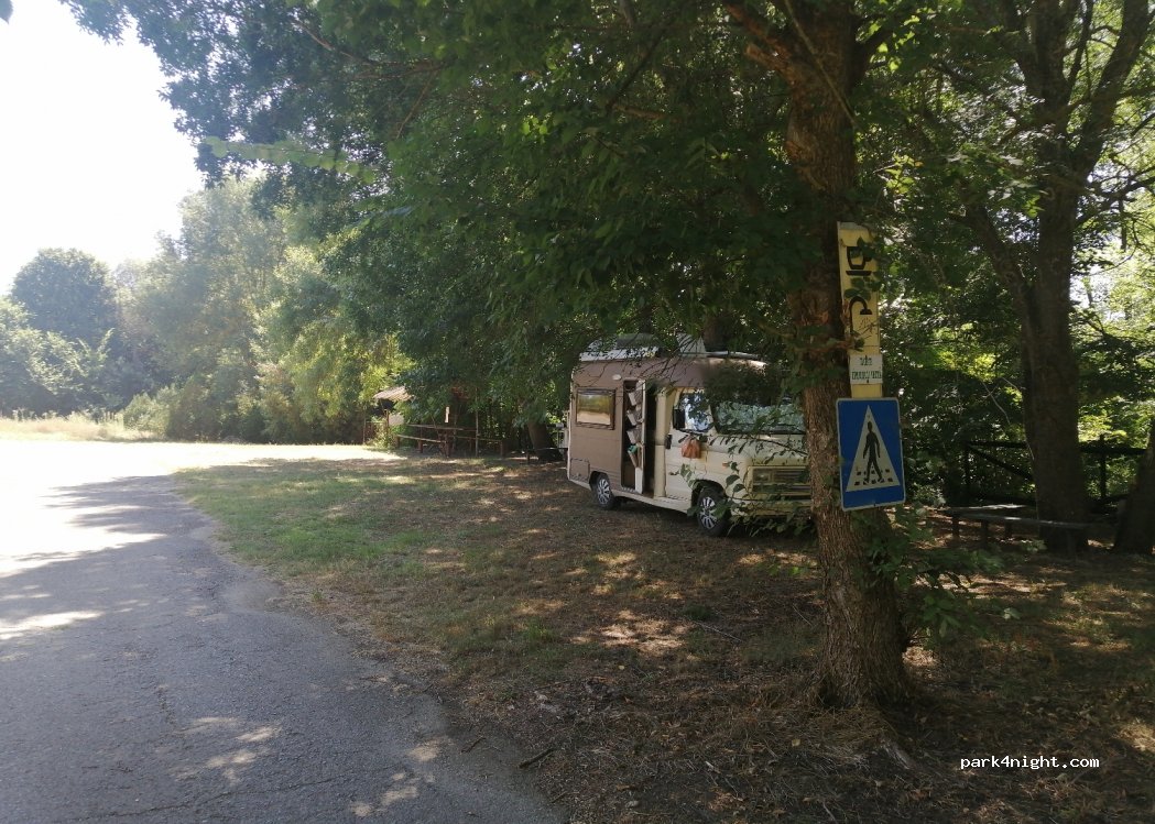 (8740) Granitovo - Unnamed Road — foto