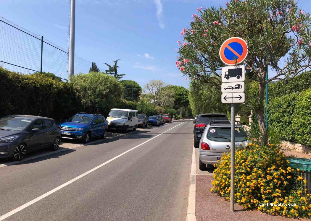 (06230) Saint-Jean-Cap-Ferrat - 11 Boulevard du Général de Gaulle — foto