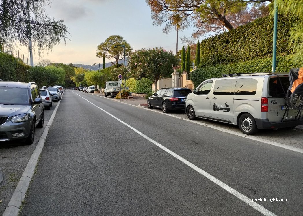 (06230) Saint-Jean-Cap-Ferrat - 11 Boulevard du Général de Gaulle — foto 3