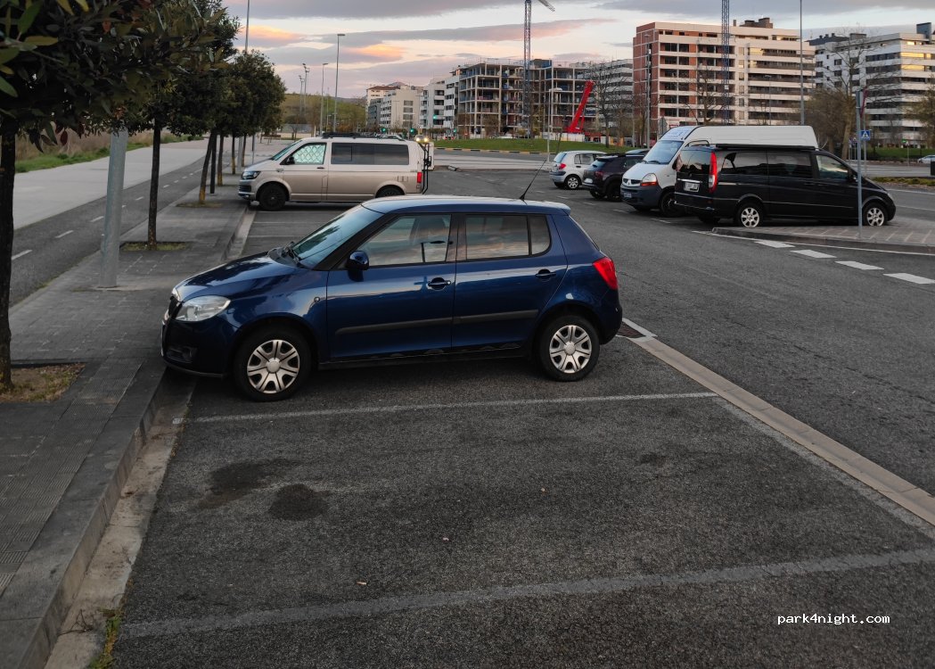 (31006) Pamplona - C. Valle de Egues — foto 4