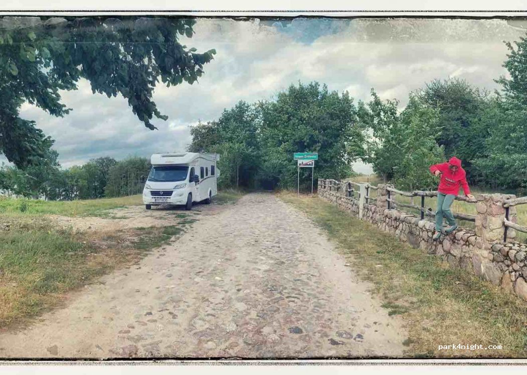 (78-552) Nowe Drawsko - Unnamed road — foto 2