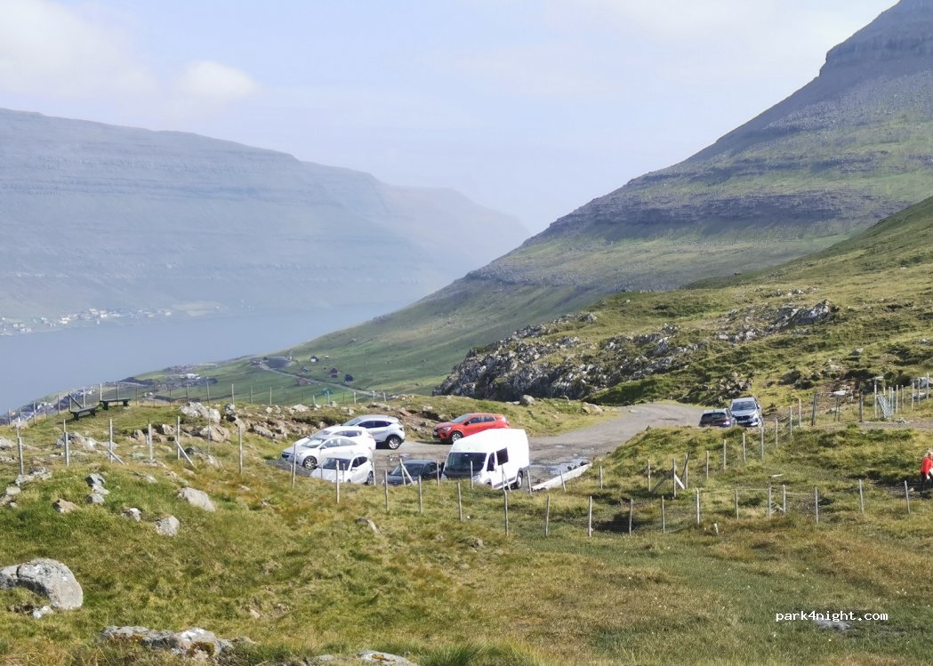 () Klakkur - Niðan Horn — foto 2