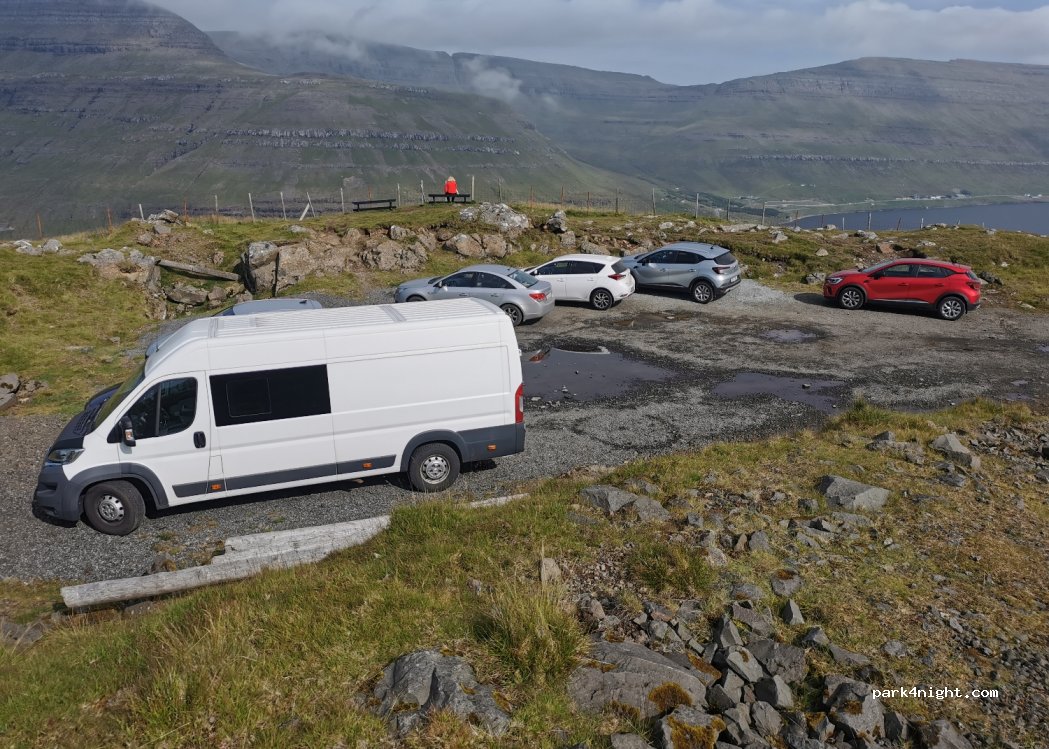 () Klakkur - Niðan Horn — foto 3