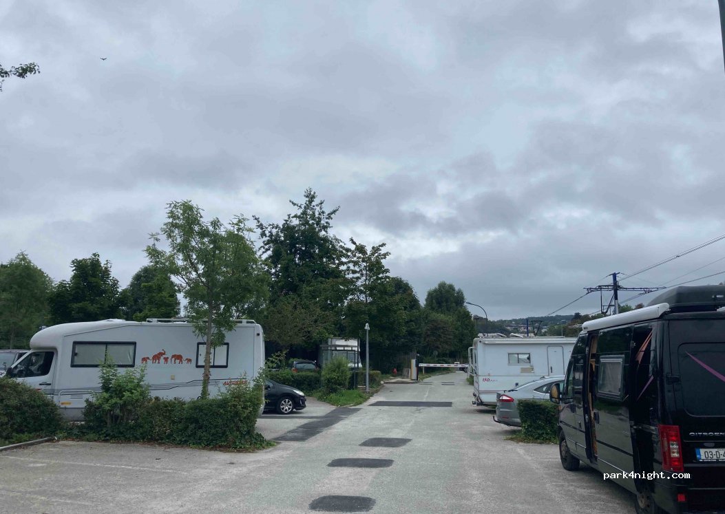 (92310) Sèvres - 16 Rue de Saint-Cloud — foto