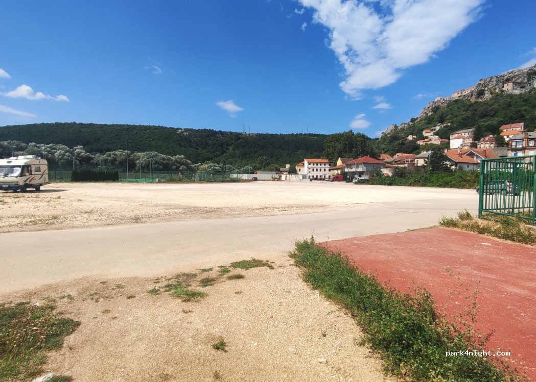 (22300) Knin - 79A Ulica kralja Zvonimira — foto 4