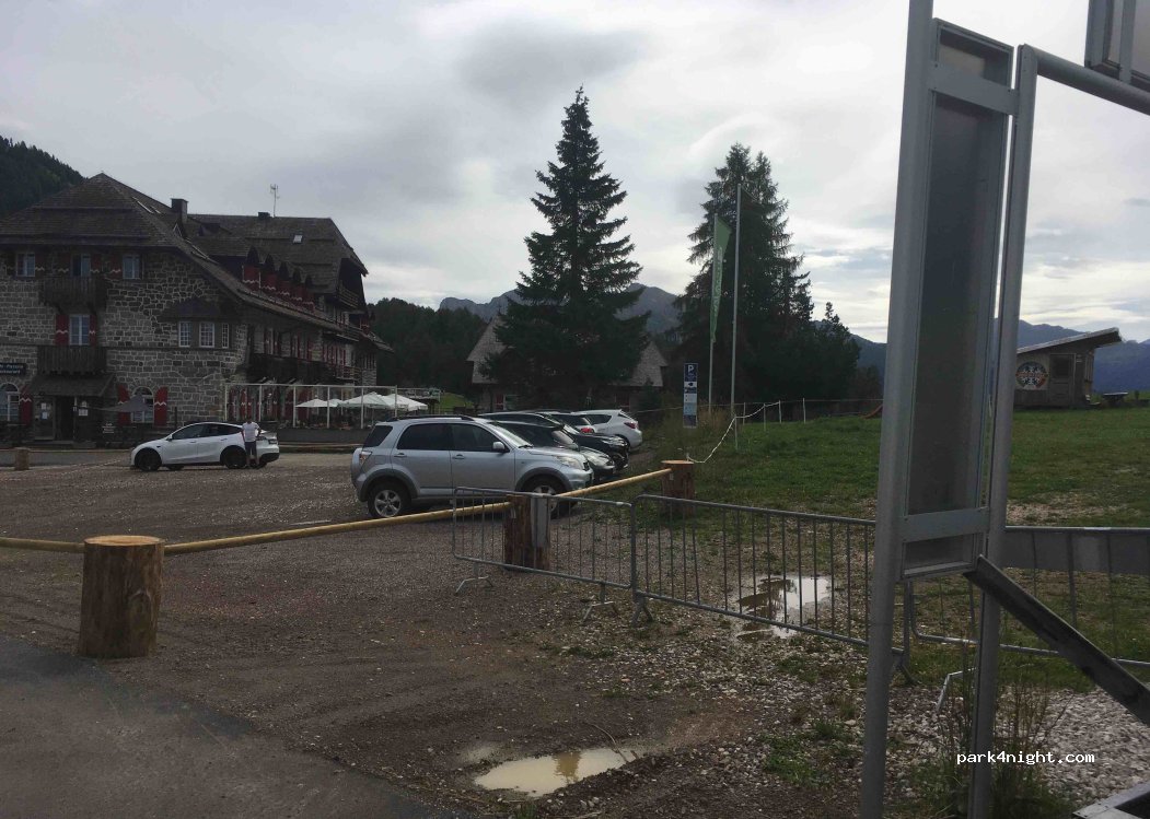 (38039) Vigo di Fassa - 14 Strada Statale 241 — foto