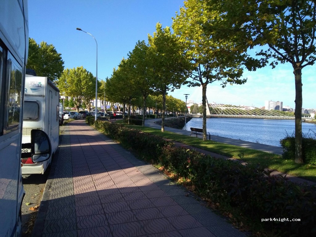 (36002) Pontevedra - 64 Avenida de Bos Aires — foto