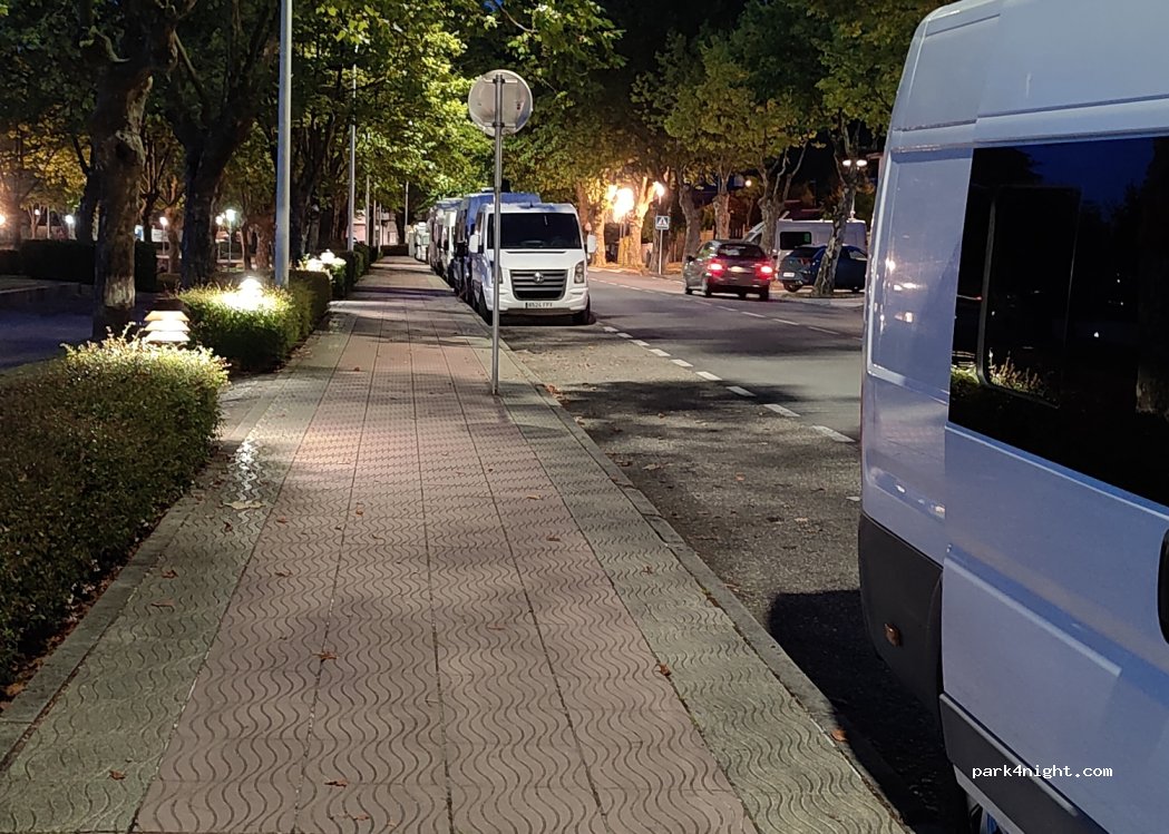 (36002) Pontevedra - 64 Avenida de Bos Aires — foto 3