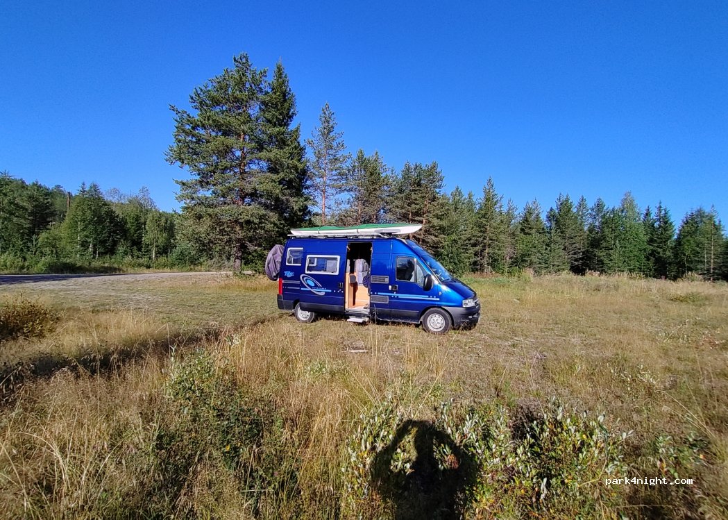 (952 93) Kalix - Unnamed Road — foto
