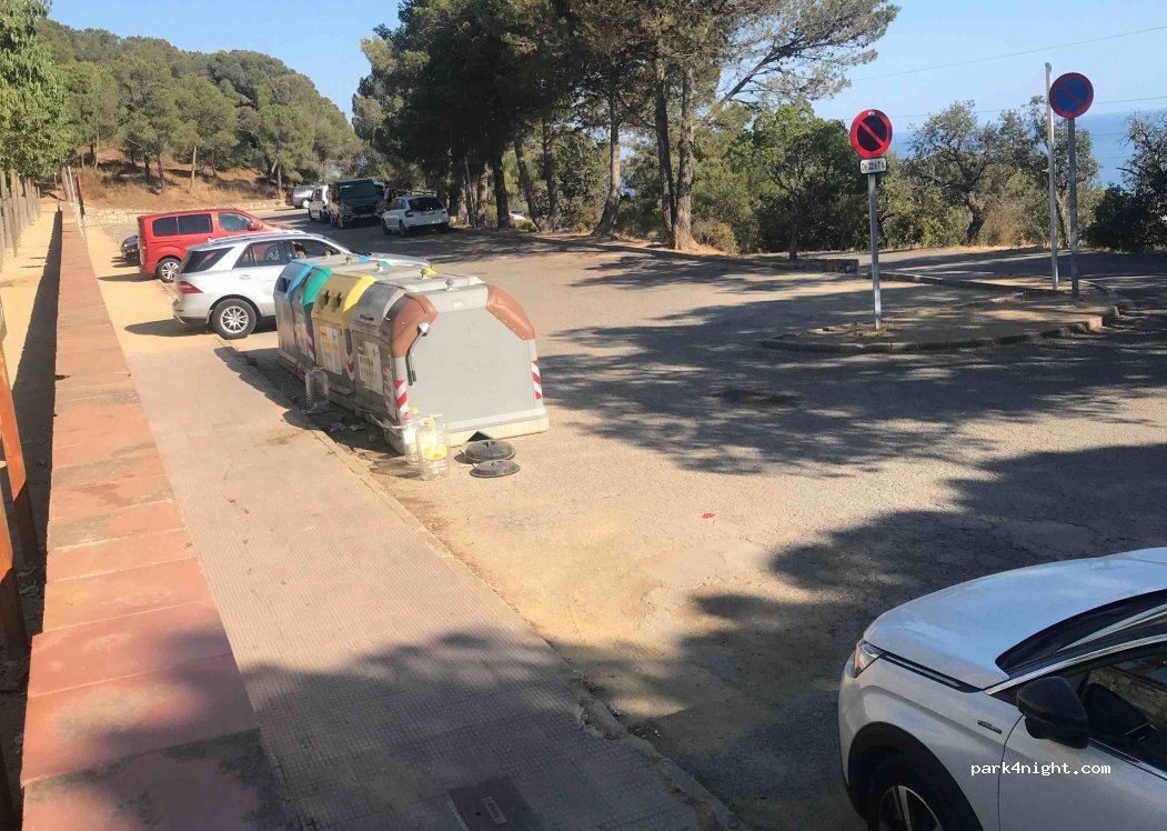 (08304) Mataró - 17 Carrer Riu Ebre — foto