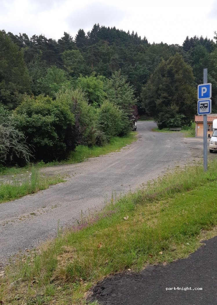 (63490) Saint-Quentin-sur-Sauxillanges - 6 Le Bourg — foto