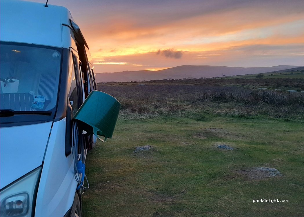 (SA66 7SN) Clynderwen - Unnamed Road — foto