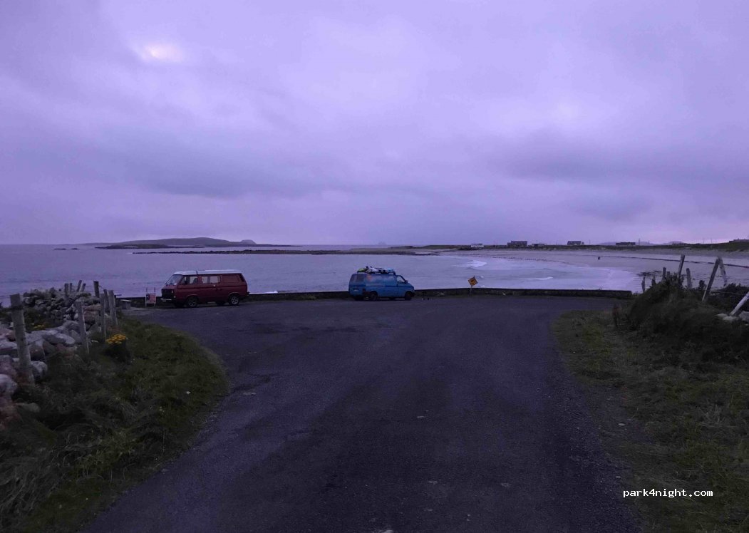 () Faulmore - Unnamed Road — foto