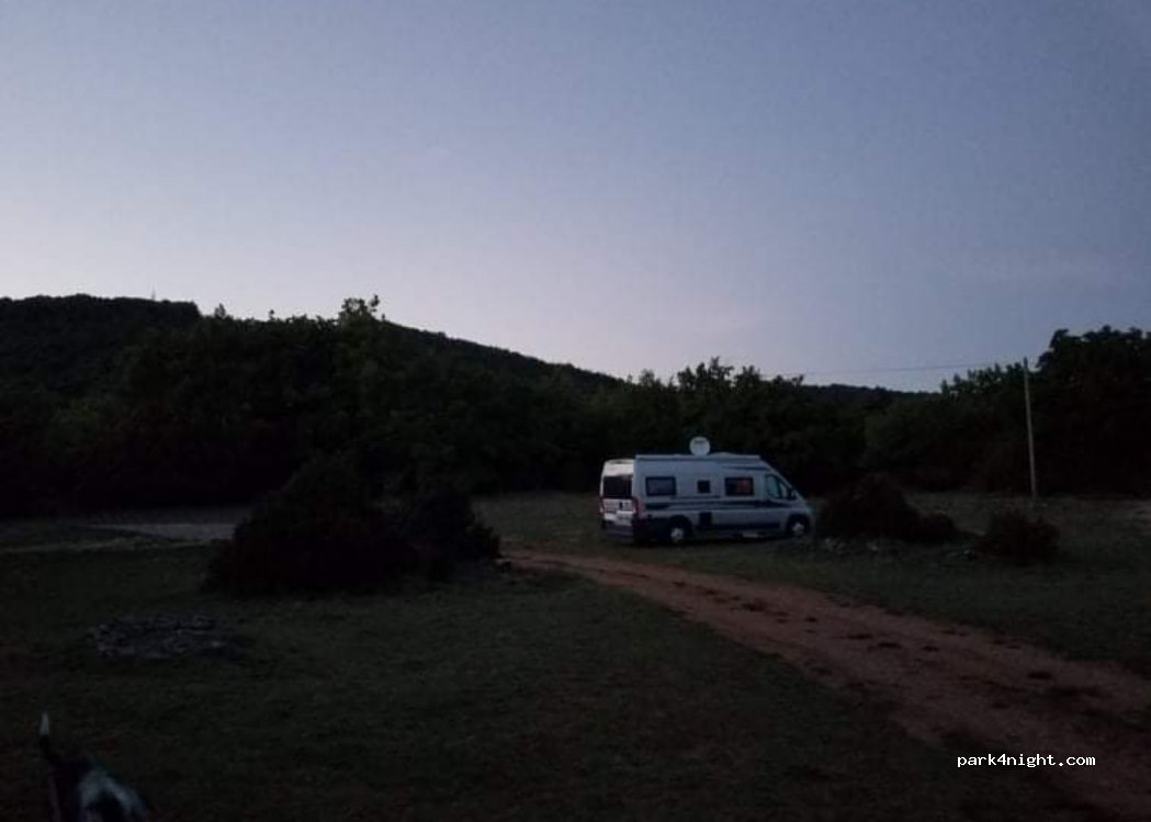 (12230) Nant - Unnamed Road — foto
