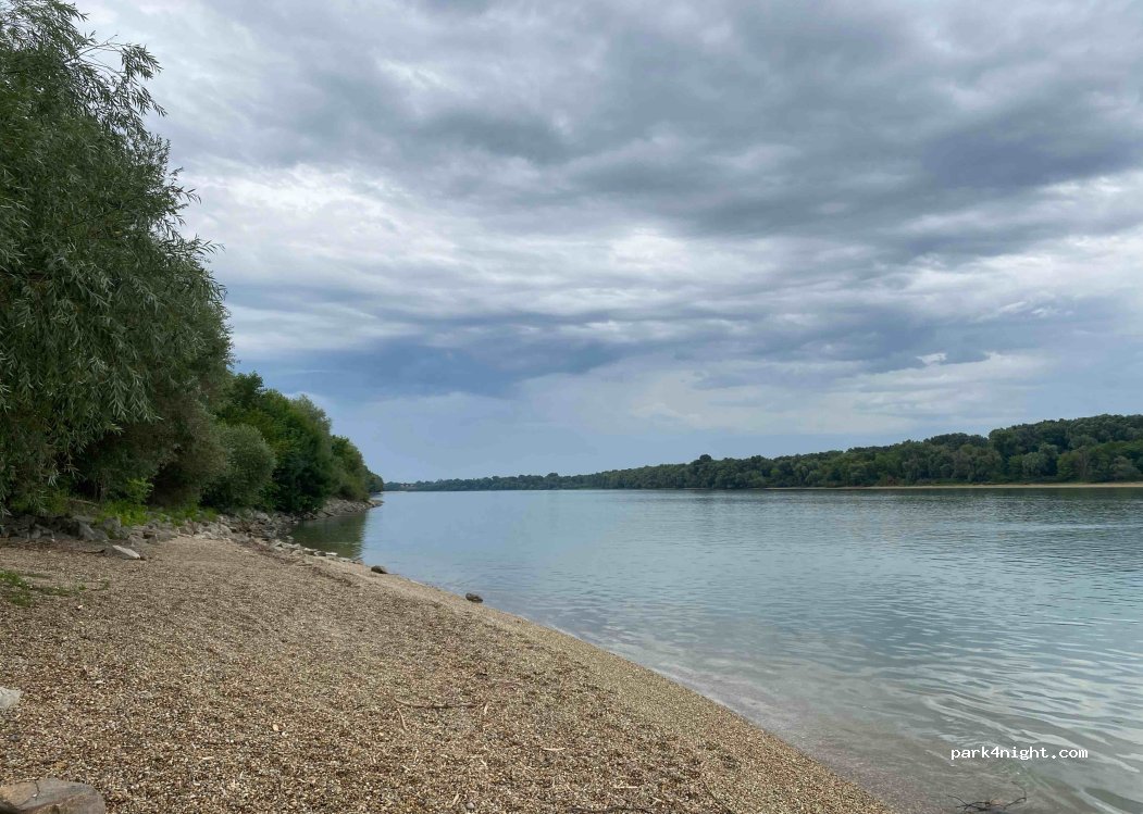 (946 12) Zlatná na Ostrove - Cesta k záhradám — foto 3