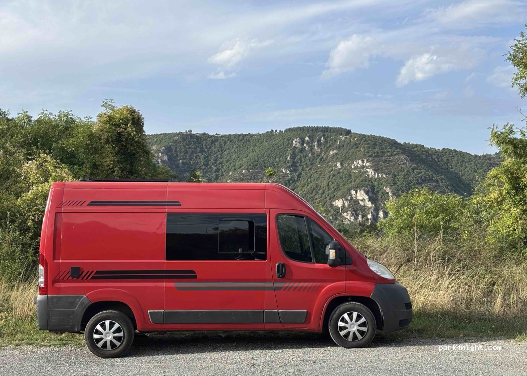 (12250) Roquefort-sur-Soulzon - D93 — foto 4