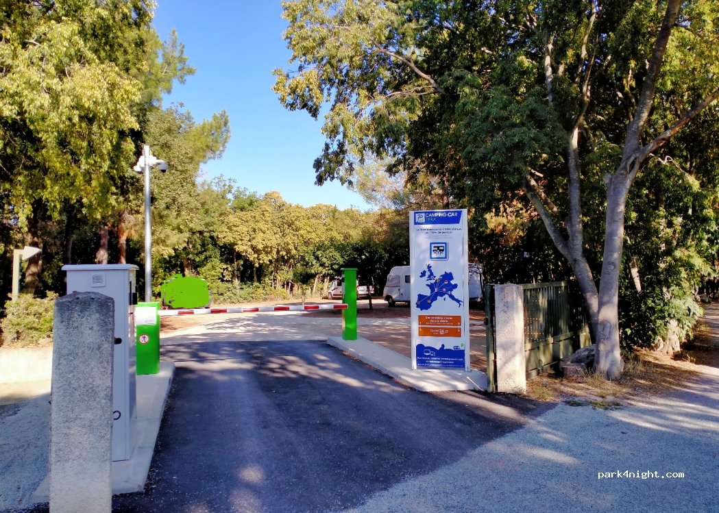 (66740) Laroque-des-Albères - 26 Rue des Écoles — foto