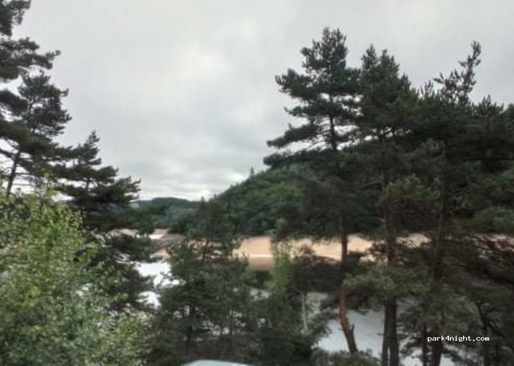 (15100) Anglards-de-Saint-Flour - Unnamed Road — foto 4