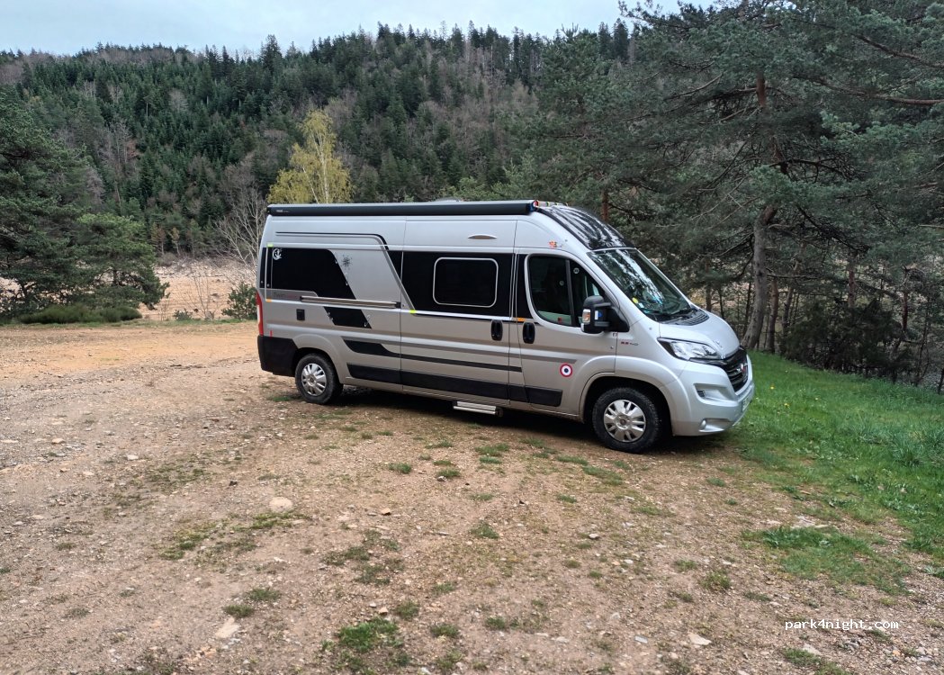 (15100) Anglards-de-Saint-Flour - Unnamed Road — foto 5