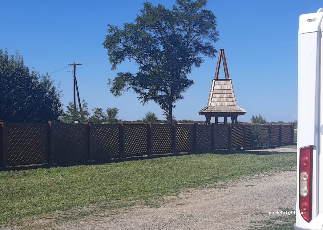 (4071) Hortobágy - 1 Mátai utca — foto