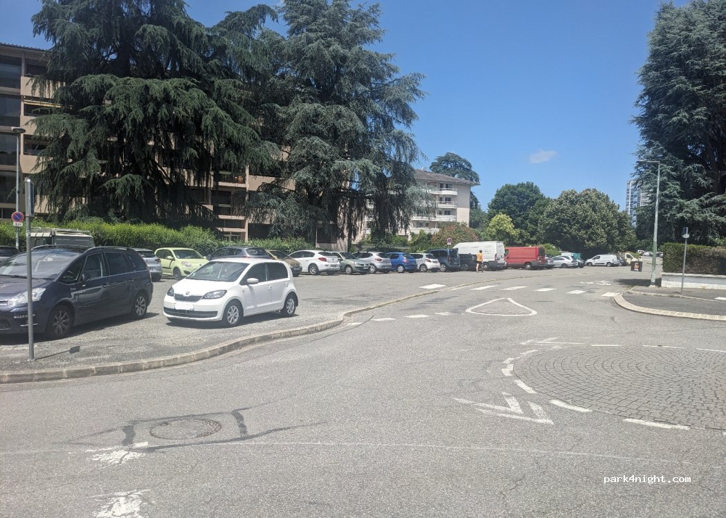 (64000) Pau - 32 Avenue de l'Église Saint-Joseph — foto 2