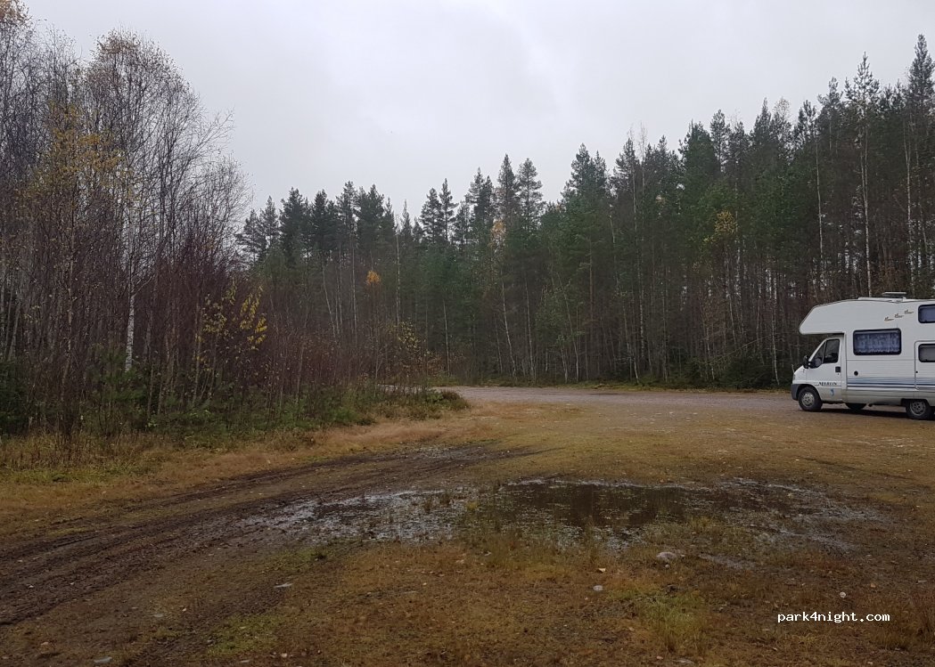 (680 96) Lesjöfors - Unnamed Road — foto 3