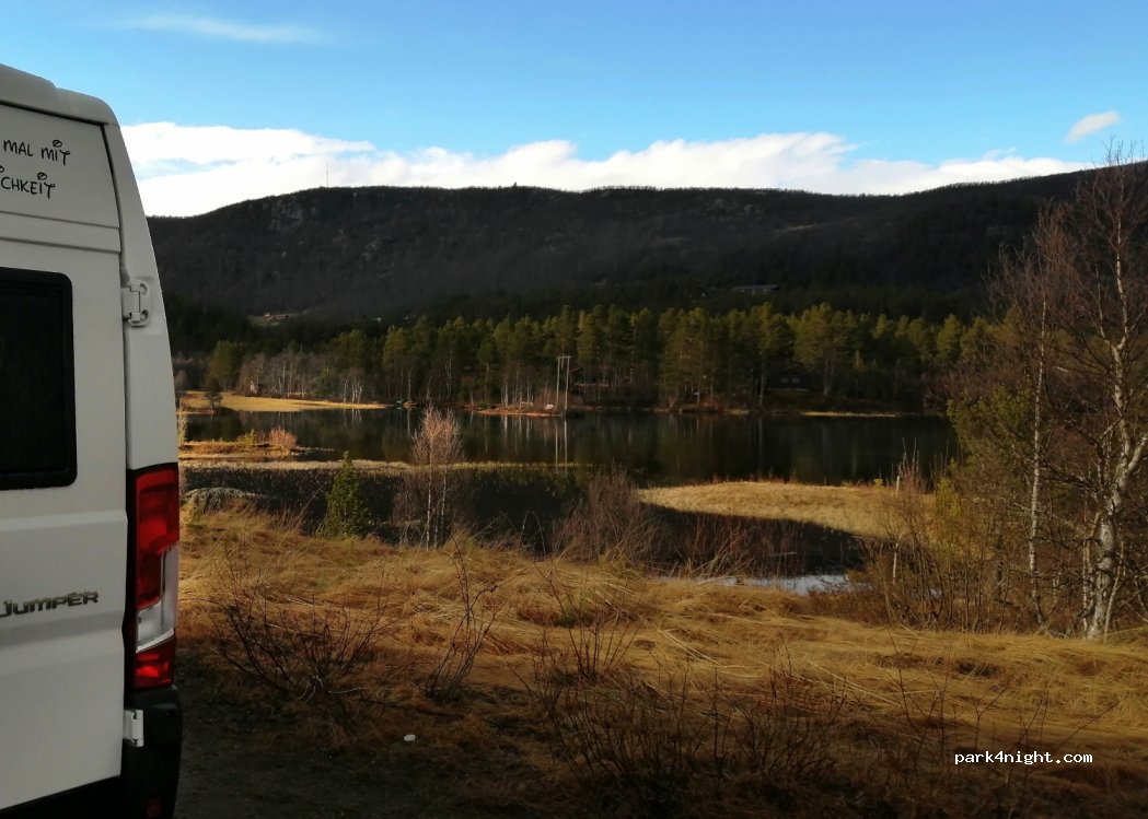 (3577)  - 33 Vardahovdvegen — foto