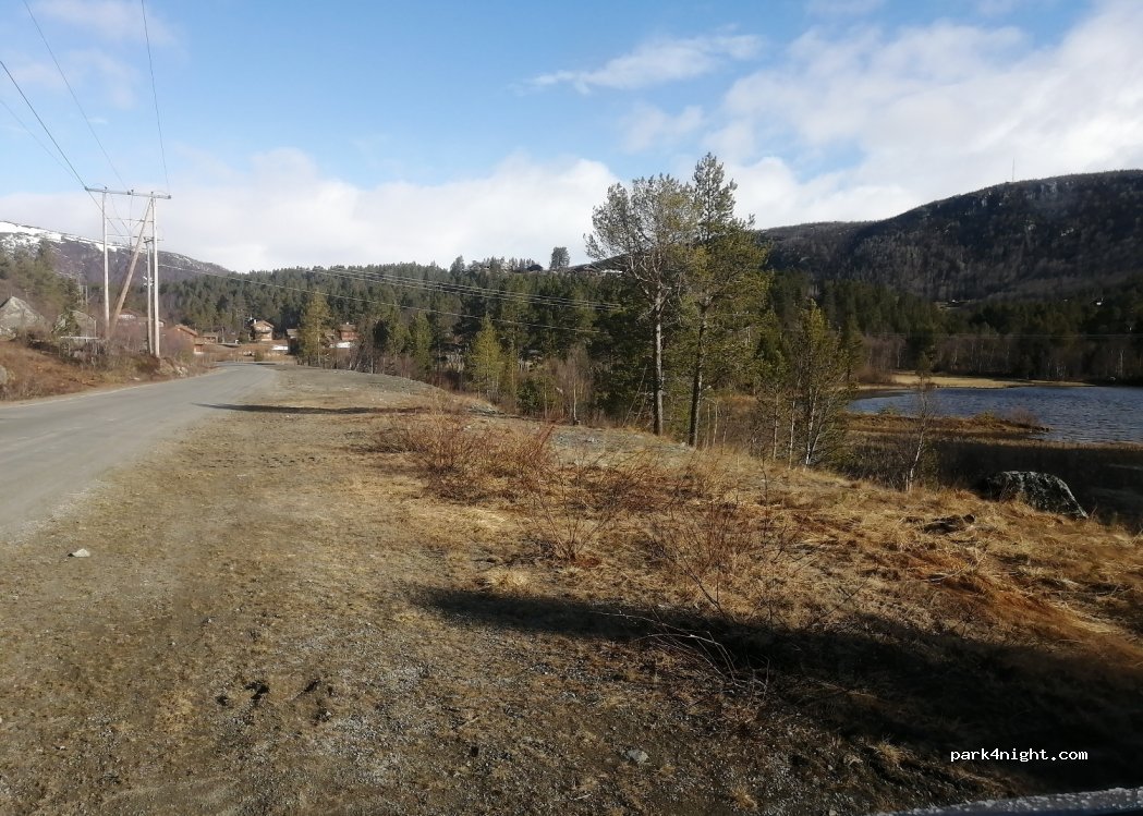 (3577)  - 33 Vardahovdvegen — foto 2