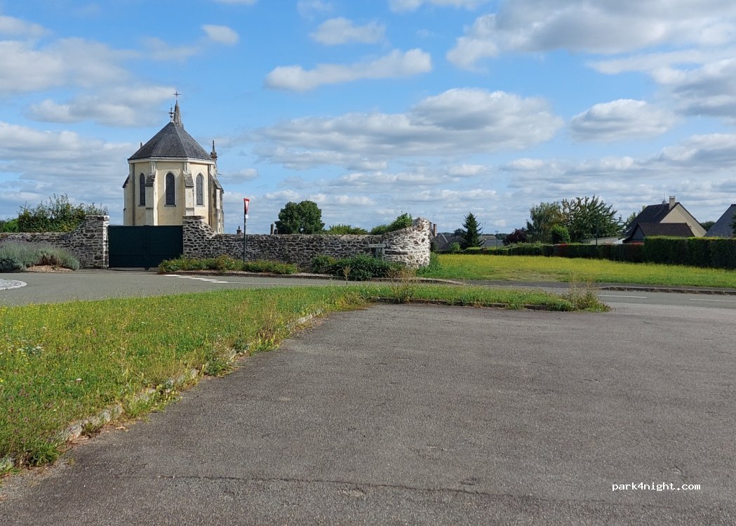 (53260) Parné-sur-Roc - 5 Rue de la Grande Noé — foto