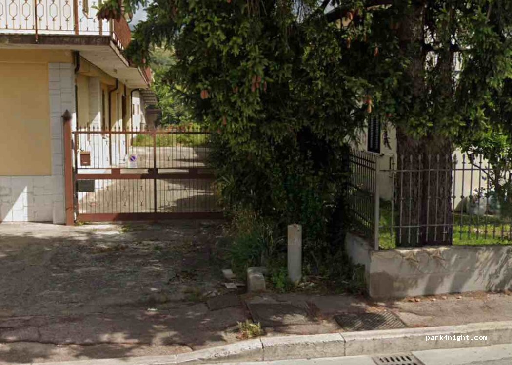(03036) Isola del Liri - 147 Via Roma — foto