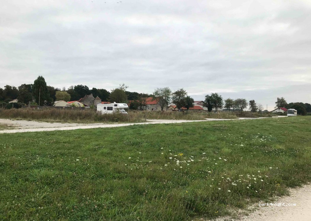 (77540) Lumigny-Nesles-Ormeaux - D201 — foto