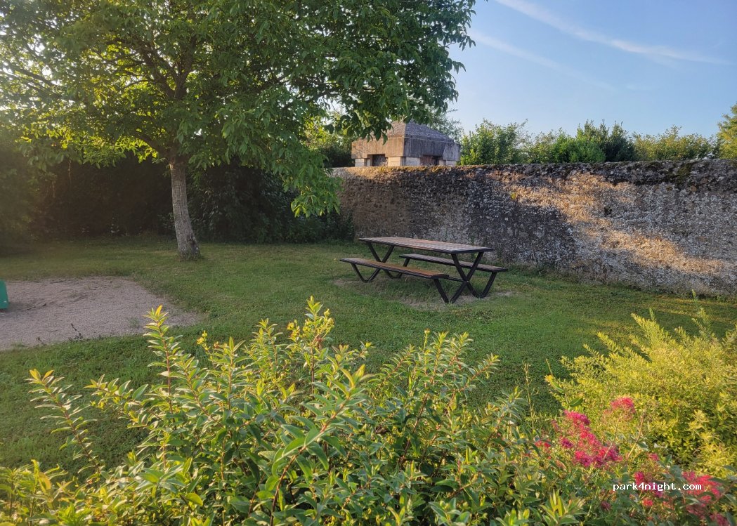 (28220) Romilly-sur-Aigre - 50 Rue Grande — foto