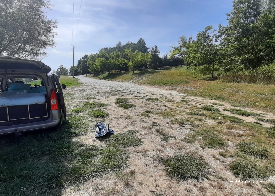 (47210) Tourliac - Unnamed Road — foto 2