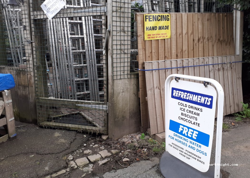 (ST4 8SA) Stoke-on-Trent - Harley Thorn Lane — foto 2