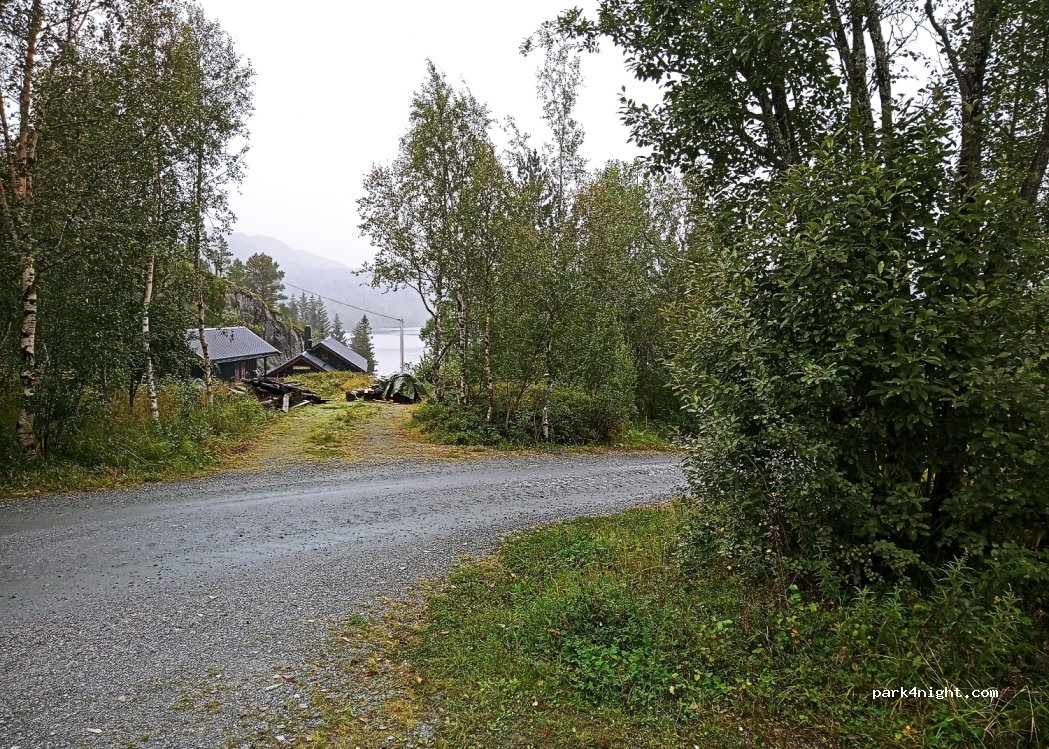 (8890) Leirfjord - 5 Forslandsdalsveien — foto