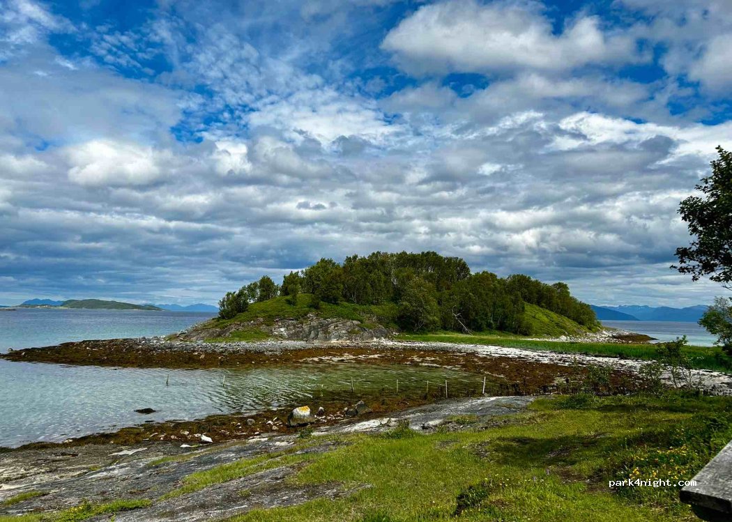 (9419) Store Fauskevag - 4 Oksebåsen — foto 4