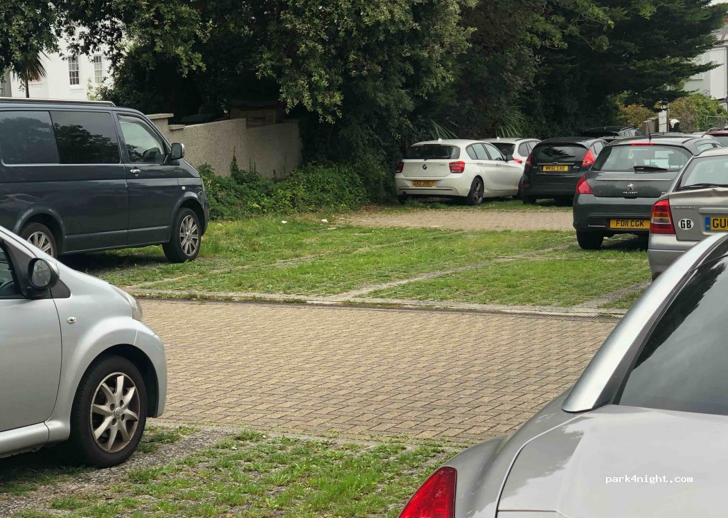 (TR18 2RH) Penzance - 8 Carminowe Crescent — foto 2