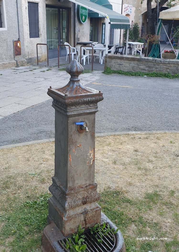 (42035) Castelnovo ne' Monti - 16 Via Roma — foto