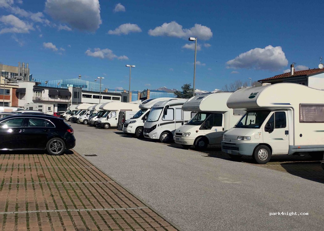 (55049) Viareggio - 1 Via Marina di Levante — foto 2