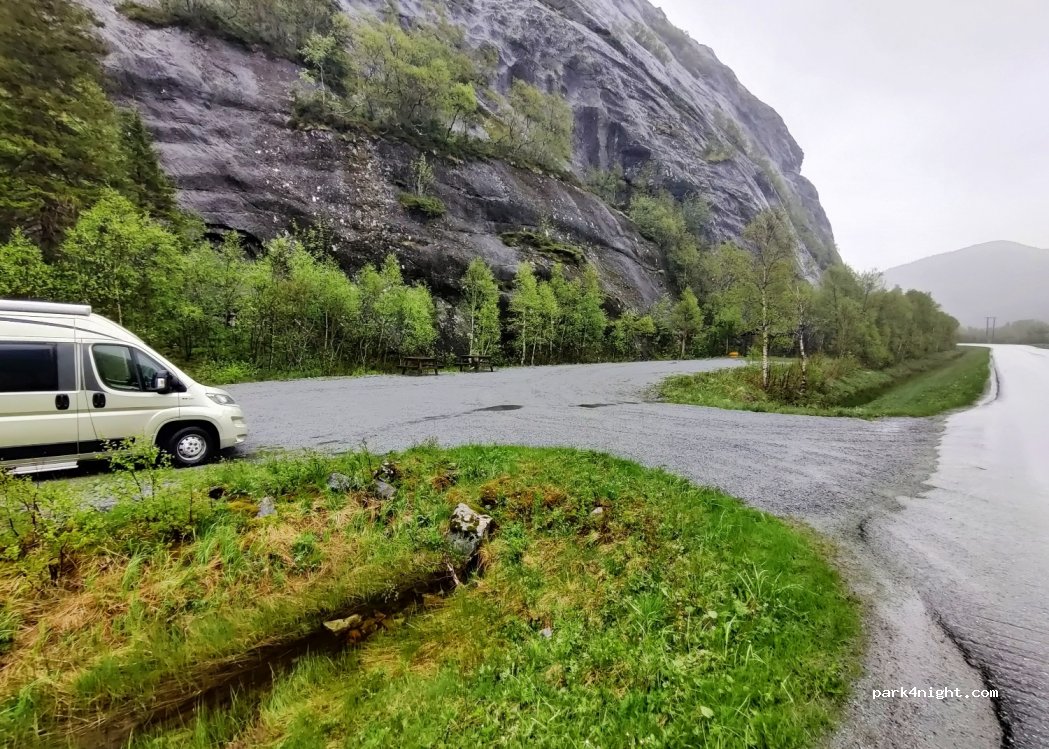 (7194) Brandsfjord - 8 Primær Fylkesveg 715 — foto