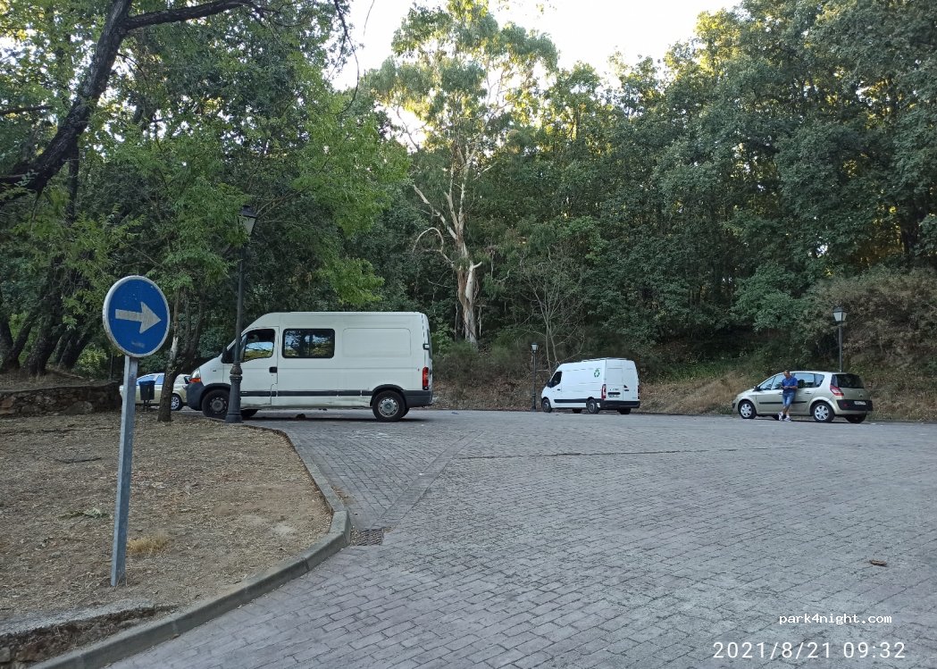 (10400) Jaraíz de la Vera - Unnamed Road — foto